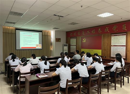 快3集团有限公司
组织参加疫情常态化下建筑企业经营管理风险管控培训